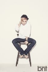 组图：韩团BoyFriend拍写真 变叛逆大男孩