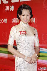 组图：《枭雄》拜神活动 黄秋生斥TVB器材不足