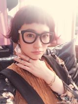 组图：卖萌不止！李小冉个性刘海变阿拉蕾搞怪