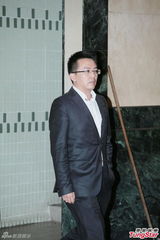 组图：女歌手陈僖仪丧礼 薛凯琪黄柏高哀伤送别