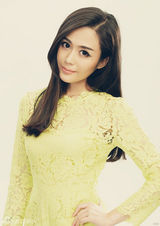 组图：汤晶媚写真曝光 清新甜美似邻家少女