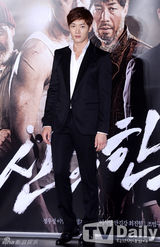 组图：《神之一手》实力派汇聚 上演棋盘赌局