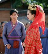 组图：霍建华《犀利仁师》横刀夺爱 吴奇隆抢亲