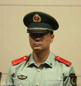 组图：《兄弟》叶祖新洗内裤 迟帅捡肥皂基情