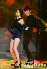 组图：《冠军秀》精彩无限 VIXX夺冠喜极而泣