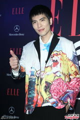 组图：潘玮柏自曝脱星出道 曾全裸扮树叶