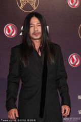 组图：家家红发争最佳 乱弹阿翔淡定力挺