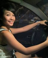 组图：盘点各地武术奇女子：徒手劈砖 以头碎瓦