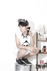 组图：韩团少年共和国写真 尽显青春魅力