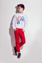 组图：袁成杰红白配写真 搞怪轻熟男个性魅力