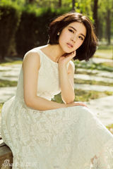 组图：王碧儿夏日写真大片 短发俏丽清新动感