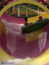 组图：田亮陪森碟玩激流：哇哇大叫到哈哈大笑