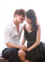 组图：成宫宽贵佐佐木希激吻 高清大图适合舔屏