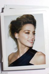 组图：金球奖后台大头照 获奖者卖萌开心留影