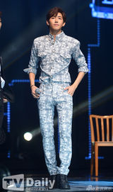 组图：帝国之子发行《First Homme》重磅回归