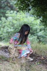 组图：多多贝儿集市风波显情深 复古运动会欢乐