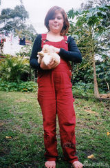 组图：澳大利亚姑娘迷恋隆胸瘦腰 修成超级波霸