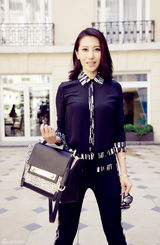 组图：殷旭巴黎时尚街拍曝光 演绎都市女郎