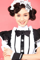 组图：程砚秋清新写真 化身甜美小厨娘