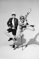 组图： 刘心MV演绎“屌丝”  搞怪写真曝光