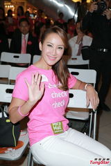 组图：李玟为公公患癌感难过 祝福锋菲恋