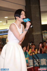 组图：田蕊妮发新碟 挺老公杜汶泽有艺德