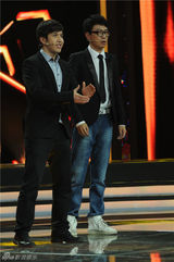 组图：《超演》角逐五强 李咏力挺新疆老乡