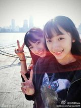 组图：复旦双胞胎姐妹花走红 清纯可爱电晕宅男