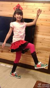 组图：逆天基因！混血兄妹超养眼 曾与王菲搭档