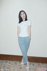 组图：冯小刚鼓励华仔当导演 杨千嬅信任老公