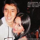 组图：房祖名流连夜店尽欢谑 把酒揽妹旧照曝光