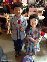 组图：儿童节萌娃当道！众星晒亲子照欢乐过节