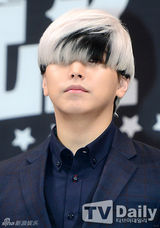 组图：Super Junior回归在即 发布会大展搞怪本能引爆笑