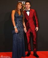 组图：世界杯球星太太团PK 各色尤物混战