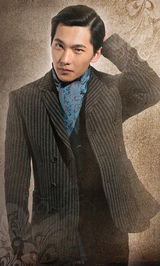 组图：杨洋荧屏形象帅气 根红苗正练舞蹈出身