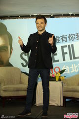 组图：西城男孩尚恩容颜不老 王心凌送足球蛋糕