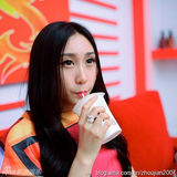 组图：水均益21岁女儿水亦诗近照