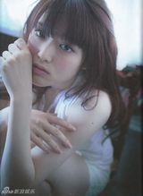 组图：少女偶像松村沙友理杂志大片展成熟魅力
