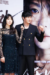 独家：《哭泣男人》张东健黑衣亮相与粉丝互动