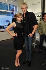 组图：贝克汉姆儿子恋超杀女？ 小7将有7个超帅哥哥