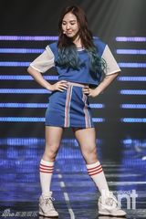 组图：Super Junior回归再夺冠 T-ara等女团性感大对决