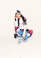 组图：韩星闵孝琳拍写真 大秀完美身材