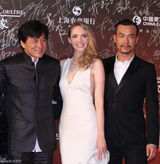 组图：廖凡亮相上影节红毯演绎温婉绅士