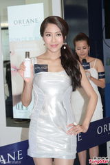 组图：索腿天后陈敏之赞黄子华是神级演员