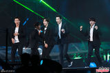 组图：成龙演唱会群星助阵 Super Junior-M任嘉宾