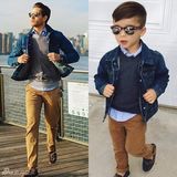 组图：美国4岁正太戴墨镜穿潮装 模仿明星走红