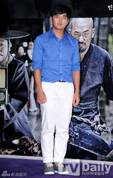 组图：韩片《群盗》试映 河正宇等出席