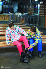 组图：柳岩灿盛(2PM)乡村支教 孙坚霏霏(miss A)体验冰雪奇缘