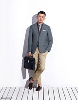 组图：郭家铭曝杂志大片 西装革履显时尚魅力