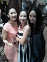 组图：赵薇佟大为新戏开拍 北影96班同学再聚首